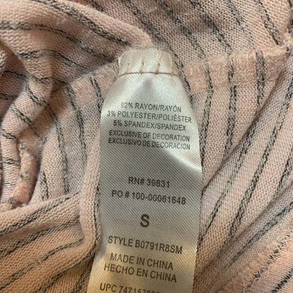 Democracy peach striped knit top, size S - Picture 5 of 5